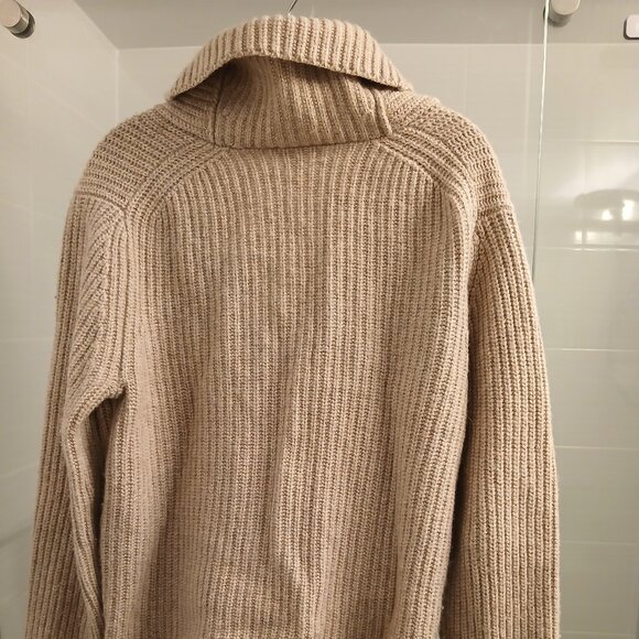 Club Monaco Classic Cardigan - Picture 8 of 9